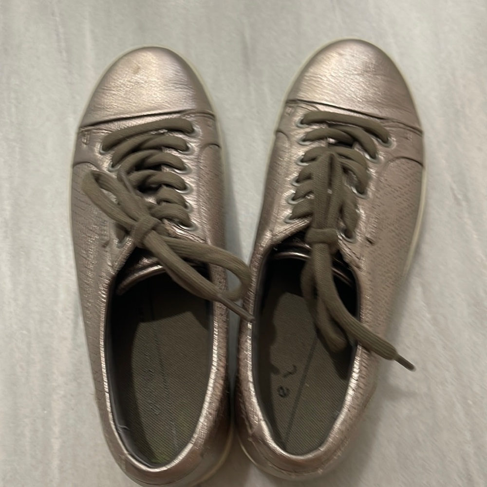 Ecco gold sneakers